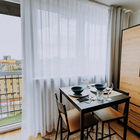 Komfortowy Apartament W Centrum Wroclawia ภายนอก รูปภาพ